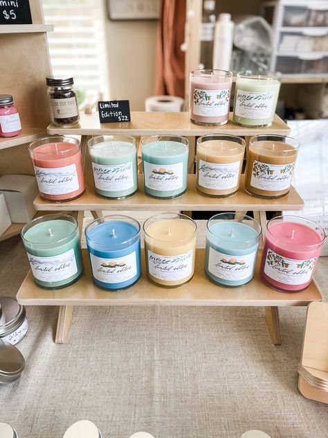 Soy Candle Booth Set up #handmade #Soycandles #boothdesign Candle Booth Display, Candle Store Display, Candle Booth, Store Display Design, Farmers Market Display, Craft Fair Booth Display, Stand Feria, Craft Market Display, Diy Candles Homemade