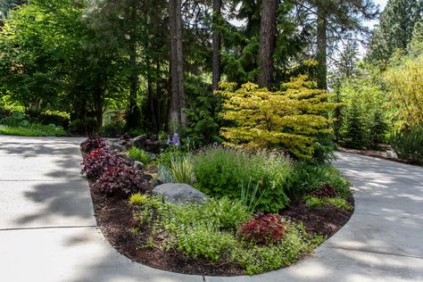 cottage garden driveway island landscaping Split Driveway Landscaping, Center Driveway Landscaping, Driveway Island, Driveway Island Landscaping Ideas, Driveway Circle Landscaping, Driveway Island Landscaping, Center Island Landscape Front Yards, Round About Driveway Landscaping Country, Front Yard Landscaping Ideas Circular Driveway