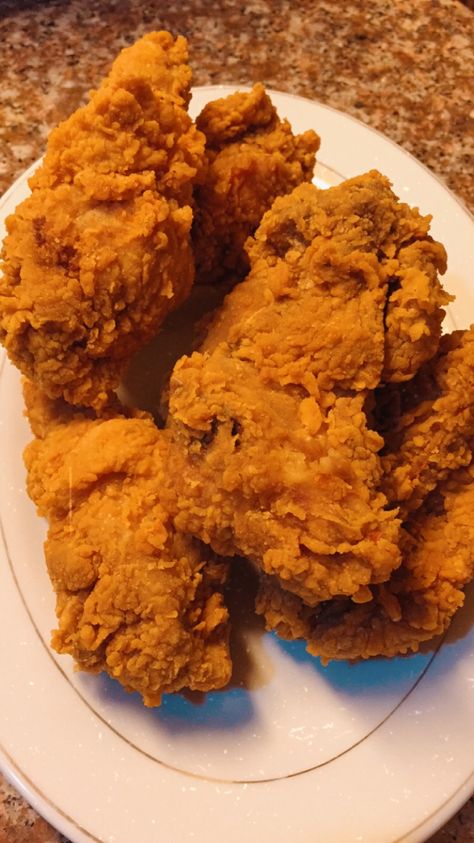 Fried Chicken Snapchat Story, Chicken Fry Snap, Cooking Snap, Cheap Party Food, Chicken Aesthetic, Chicken Burgers Recipe, Food Tech, Food Babe, Food Therapy