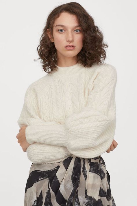 H&M Cable-Knit Wool-Blend Sweater Cheap Sweaters, Winter Capsule Wardrobe, Raglan Pullover, Wool Jumper, Cable Knit Jumper, Direct Marketing, Influencer Marketing, Wool Blend Sweater, Personal Marketing