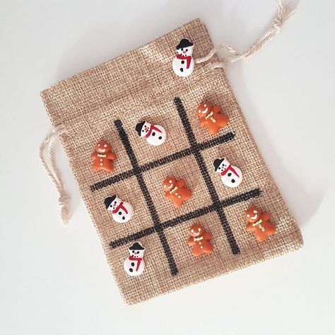 Profitable Christmas Crafts to Sell on Etsy This Season Crafts To Sell On Etsy, Tic Tac Toe Diy, Noughts And Crosses, Christmas Pottery, Christmas Crafts To Sell, Christmas Craft Fair, Handmade Christmas Crafts, Stocking Filler Gifts, Elephant Painting