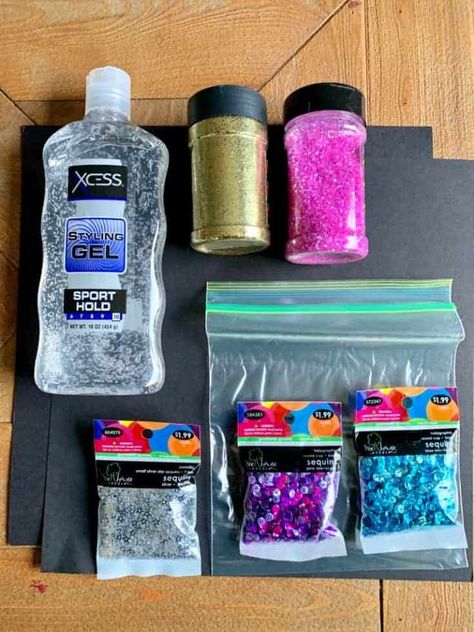 Galaxy Sensory Bags, How To Make Sensory Bags, Sensory Bags For Toddlers, Diy Sensory Bags, Diy Galaxie, Diy Sensory Bottles, Sensory Bottles Preschool, Glitter Sensory Bottles, Calm Down Bottle