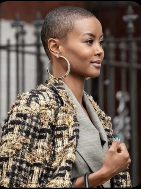 Natural Hair Twa, Shaved Heads, Super Short Haircuts, Short Natural Haircuts, Short Hair Designs, Shaved Hair Cuts, Short Shaved Hairstyles, Twa Hairstyles, Shaved Hair Designs