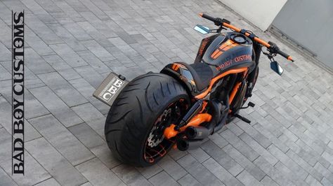 ► HD V-Rod Custom Bike "Carbon 5" by Bad Boy Customs - Review Night Rod Custom, Harley Night Rod, Hd V Rod, Vrod Custom, V Rod Custom, Harley Davidson Night Train, Harley Davidson Night Rod, Harley V Rod, Night Rod Special