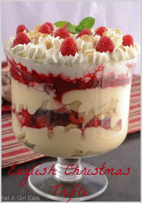 English Trifle pi Banana Trifle, Christmas Trifle Recipes, Raspberry Trifle, Trifle Cake, English Trifle, Trifle Dessert Recipes, English Desserts, Trifle Recipes, Christmas Trifle