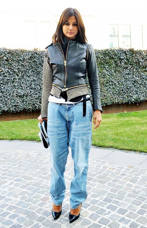 What Fashion Week Street Style Looked Like 5 Years Ago via @WhoWhatWear Black Court Shoes, Christine Centenera, Fashion Director, Studded Leather Jacket, Australia Fashion, Vogue Australia, Loose Jeans, Tres Chic, Fashion Week Street Style