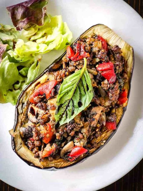 Balsamic Chicken Stuffed Eggplant - The Sophisticated Caveman Fish Taco Salad, Eggplant Recipes Healthy, Chicken Eggplant, Simple Paleo, Whole30 Meals, Chicken Mince, Stuffed Eggplant, Austin Apartment, Paleo Dinners