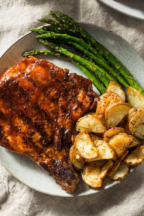 Barbecue Pork Chops, Garlic Pork Chops, Honey Garlic Pork, Pork Chop Recipes Grilled, Honey Garlic Pork Chops, Cooking Pork Chops, Glazed Pork Chops, Slow Cooker Pork Chops, Glazed Pork