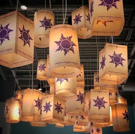 Lantern Debut Theme, Lantern Birthday Party Decor, How To Make Rapunzel Lanterns, Tangled Hanging Lanterns, Tangle Party Ideas, Homecoming Tangled Theme, Repunzel Quince Invitations, Rapenzul Quince Theme, Tangled Theme School Dance