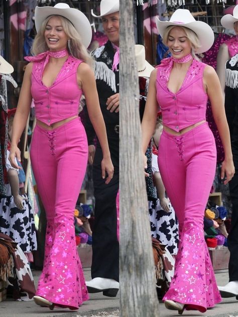 Bibble Barbie Inspired Outfits, Barbie Movie Clothes, Groovy Barbie Costume, Barbie Country Outfit, Latina Barbie Outfit, Barbie 2023 Outfits, Barbie Cowboy Outfit, Barbie The Movie Outfits, Barbie Custome Ideas