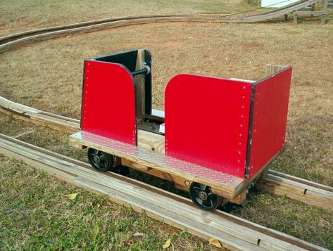 Homemade Roller Coaster, Yard Architecture, Backyard Park, Playground Kids, Kids Play Equipment, Kids Yard, Diy Tech, Tech Blog, Play Yard