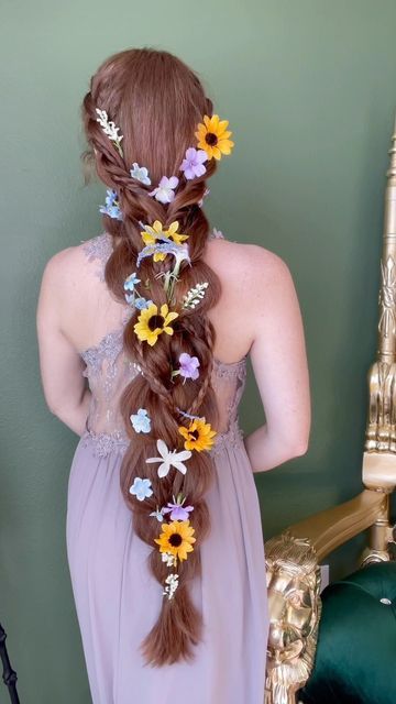 Tangled Braid, Rapunzel Braid Hairstyle, Tangled Hairstyle, Rapunzel Inspired Hair, Side Braid With Flowers, Rapunzel Hairstyle, Rapunzels Braided Hair, Rapunzel Braid Tutorial, Tangled Rapunzel Hair