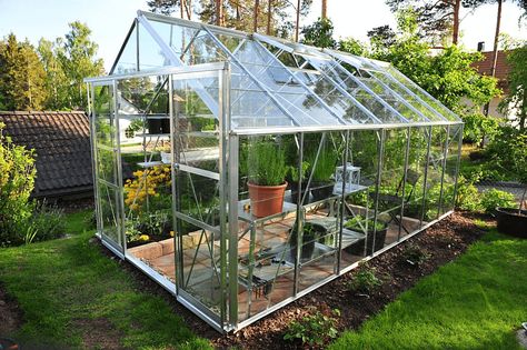 Plexiglass Greenhouse, Traditional Greenhouses, Heating A Greenhouse, Best Greenhouse, Build A Greenhouse, Home Greenhouse, Greenhouse Effect, Small Greenhouse, Greenhouse Plans