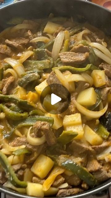 Mexican Food Recipes Beef, Mexican Comfort Food, Mexican Beef, Poblano Peppers, Recetas Keto, With My Friends, Cooking Oil, Mexican Food, Beef Recipes