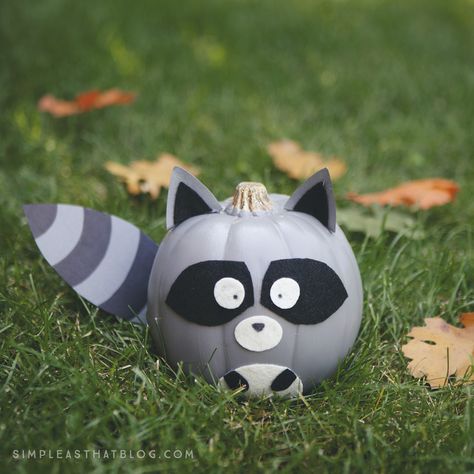 13 Not So Scary Halloween No-Carve Pumpkin Ideas for Kids Raccoon Pumpkin, Carve Pumpkins, Creative Pumpkin Decorating, Character Pumpkins, Halloween School Treats, No Carve Pumpkin Decorating, Pumpkin Decorating Contest, Pumpkin Contest, Halloween Pumpkin Designs