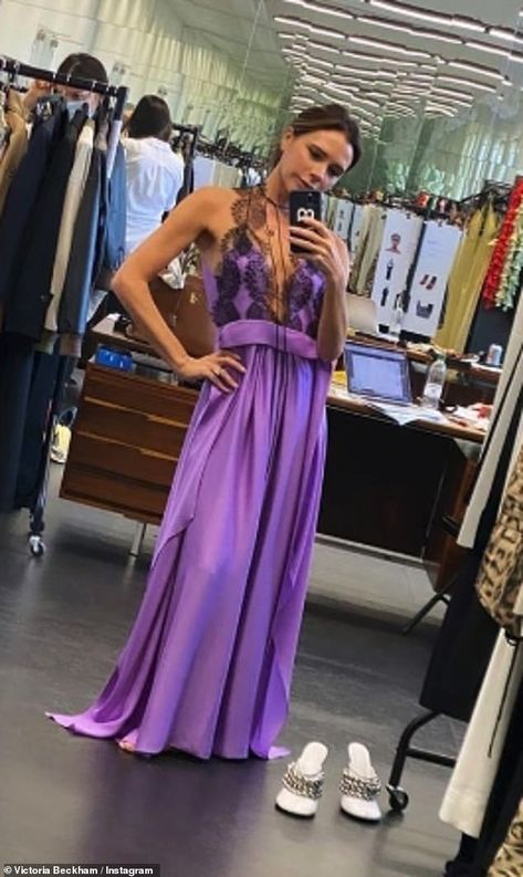 Silk Purple Dress, Winter Pallette, The Beckham Family, Purple Silk Dress, Beckham Family, Victoria Beckham Outfits, Boho Inspo, Beckham Style, Victoria Beckham Style