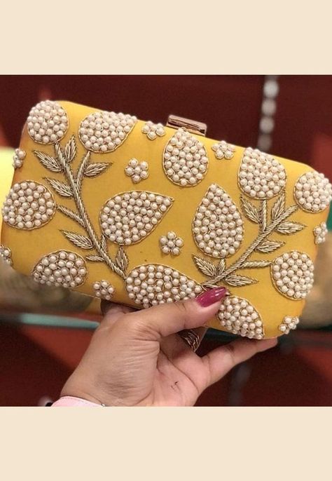 Fancy Clutch Purse, Embroidered Clutch Purse, Embroidered Clutch Bag, Fancy Clutch, Sac Diy, Bridal Handbags, Embroidered Handbag, Embellished Bags, Embroidered Clutch