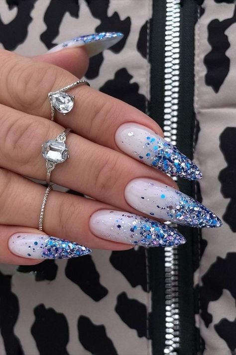 Stiletto Nails Stage Dive, Nails Trend, January Nails, Nails Trends, Edgy Nails, Trend 2024, Trends For 2024, Art Trends, Stiletto Nails