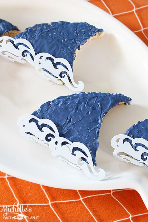 Shark Party Ideas - Shark Rice Krispie Treats Shark Party Ideas, Party Ideas Summer, Shark Printables, Shark Week Party, Shark Themed Party, Sea Shark, Shark Birthday Party, Party Plan, Shark Party