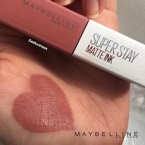 Maybelline MATTE INK- Seductress Maybelline Seductress, Maybelline Matte Ink, Maybelline Lipstick, Lip Color Makeup, Makeup 101, Lipstick Kit, 2019 Makeup, Makeup Shades, Batons Matte