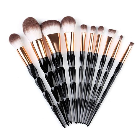 Pro Black Diamond Brush Set Black And Gold Aesthetic, Oval Brush, Beauty And Skin Care, Rosé Brown, Flawless Beauty, Gold Aesthetic, Makeup Game, Makeup Artistry, Pro Black