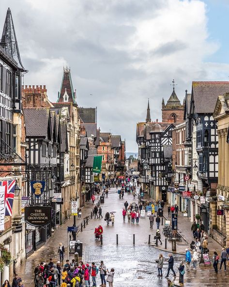 A Lady in London on Instagram. This view of Chester, England is beautiful. Chester, Cheshire, England is one of the best cities in the UK and one of the best places to visit in England. #chester #england #uk Day Trips From London, Uk City, Kingdom Of Great Britain, Beautiful Streets, England And Scotland, Destination Voyage, England Travel, Historical Architecture, Uk Travel