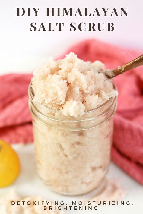 DIY Himalayan Salt Body Scrub by Home with Willow. Uses Himalayan Salt, Epsom Salt, Baking Soda, Lemon juice, Coconut Oil, Almond Oil, Peppermint Essential Oil Baking Soda Body Scrub, Baking Soda Lemon Juice, Himalayan Salt Scrub, Salt Face Scrub, Salt Detox, Diy Body Scrub Recipes, Juice Coconut, Lemon Sugar Scrub, Sea Salt Body Scrub