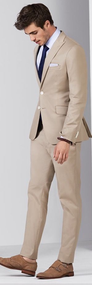 Beige suit, White Dress Shirt, Navy Necktie | Men's Fashion | Menswear | Moda Masculina | Shop at designerclothingfans.com Black Boy Prom Outfits, Boy Prom Outfit, Outfits Coachella, Suits Business, Terno Slim, Street Style Spring, Man Blazer, Beige Suits, Mens Suit Jacket