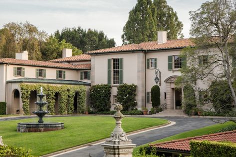 Hotel Bel Air, Holmby Hills, Los Angeles Neighborhoods, Tony Curtis, Pool Cover, Pool House, Estate Homes, Beautiful Homes, The Neighbourhood