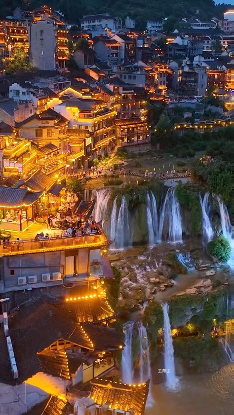 The night scenery in Furong Town, Hunan Province is so beautiful. #nature | Instagram Furong Town, China Aesthetic City, China City Night, Furong Ancient Town Night, Furong Ancient Town, China Ancient Town, Fenghuang Ancient Town, Chinese Aesthetic, Night Scenery