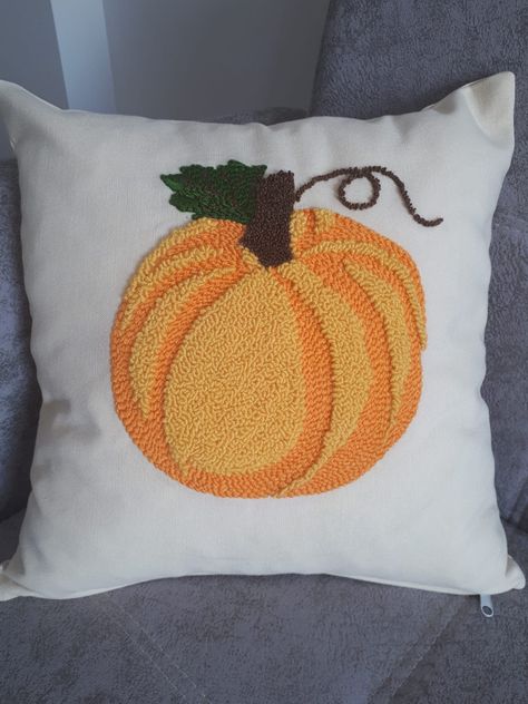 Embroidered Pillows, Pumpkin Pillow, Fall Throw Pillows, Pumpkin Pillows, Embroidered Pillow, Throw Pillow Cases, Punch Needle, Pillow Case, Throw Pillow