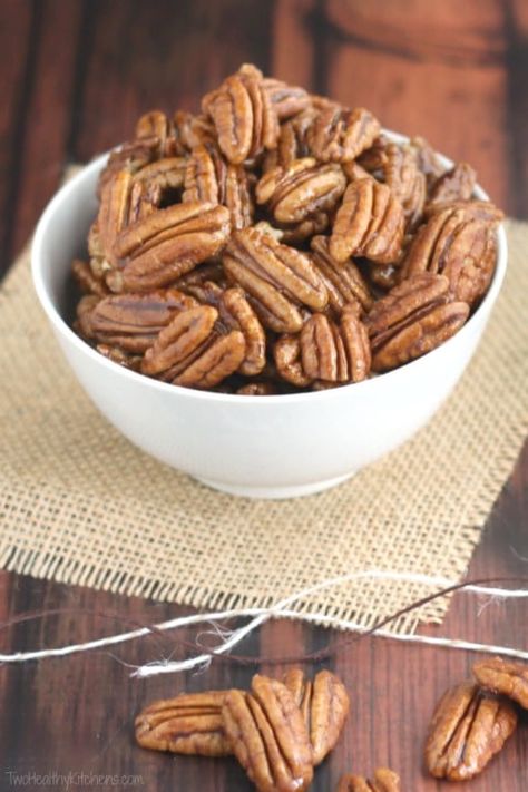 Pumpkin Pie Spiced Candied Pecans Spicy Pecans Recipe, Roasted Pecans Recipe, Aip Treats, Nuts Recipes, Candied Pecans Recipe, Carb Dishes, Glazed Pecans, Keto Treats, Keto Side