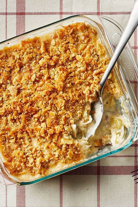 This creamy cabbage casserole is the ultimate healthy comfort food meets winter recipe.#winterrecipes #comfortfood #casserolerecipes #cabbagecasserole Flaky Chicken Casserole, Crunchy Chicken Casserole Recipe, Chicken Crunch Casserole, Chicken Spectacular Casserole, Pepperidge Farm Chicken Casserole, Creamy Cabbage Casserole, Crunchy Chicken Casserole, Creamy Cabbage, Best Eggplant Recipe