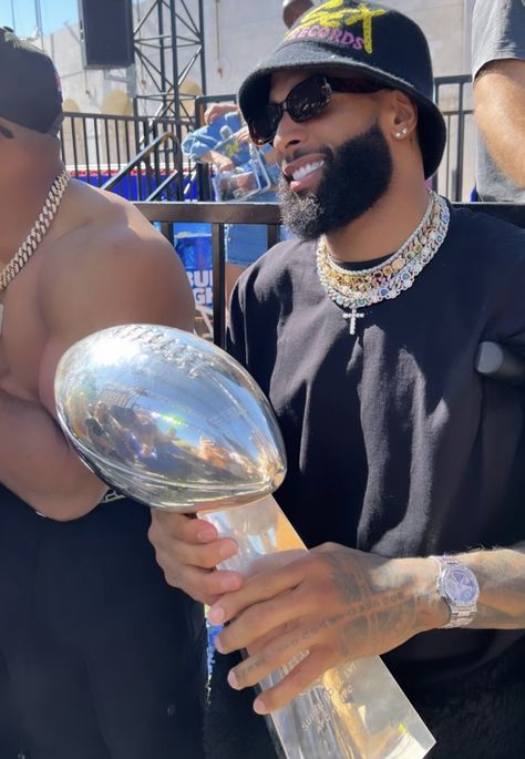 Odel Beckham, Black Hair Cuts, Nfl Football Pictures, Black Men Beards, Black Kings, Odell Beckham, Hey Handsome, Basketball Clothes, Odell Beckham Jr