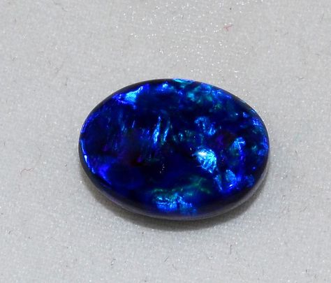 Black opal #Australian #opals #Blackopal #GNKOpals #OpalGnkopals.com | Australian opals | Black opal Uncut Gems, Android Art, Australian Black Opal, Precious Opal, Pretty Rocks, Mineral Stone, Precious Gems, Gems And Minerals, Black Opal