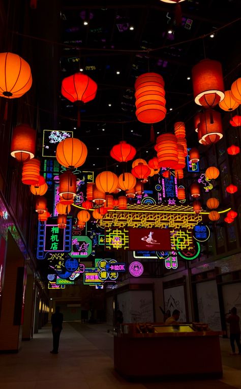 #lantern #chinatown #lights #aesthetic #dubaimall Chinatown Aesthetic, Lights Aesthetic, China Town, Ipoh, Dubai Mall, Paper Art, Lanterns, Lamps, Neon