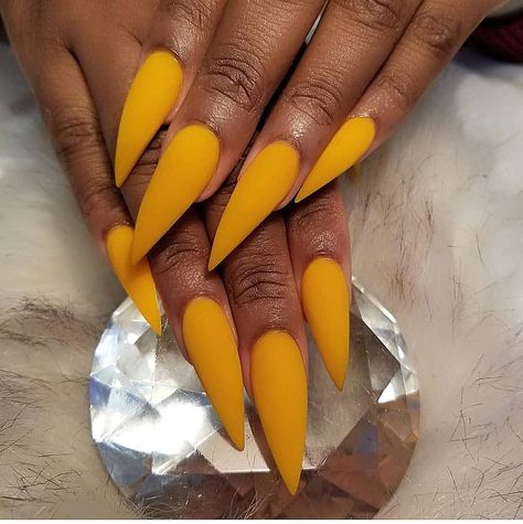 Mustard Nails, Acrylic Nails Yellow, Yellow Nail Art, Yellow Nails, Pretty Acrylic Nails, Nails Magazine, Matte Nails, Beauty Bar, Fake Nails