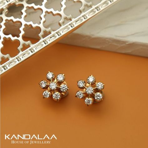 Kandalaa - House of Jewellery on Instagram Diamond Ear Rings, Antique Gold Earrings, Diamond Bracelet Design, Gold Jewellry, Diamond Earrings Design, Diamond Wedding Jewelry, Fancy Jewellery Designs, Earrings Design, Gold Jewellery Design Necklaces