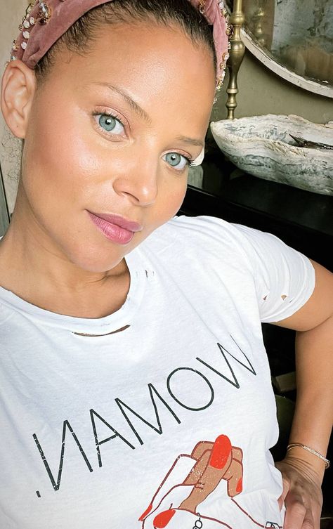 Actress Denise Vasi Shares Her Wind-Down Routine | TheThirty Denise Vasi, Lifestyle Entrepreneur, Celebrity Stars, Kids Class, Entrepreneur Lifestyle, Face Massage, Soft Summer, Star Pictures, Night Routine