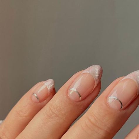 Half Cat Eye Nails, Half Moon Nail Designs, Moon Nails Design, Platinum Nails, Moon Outline, Half Moon Nails, Shade Roses, Moon Nails, Olive And June