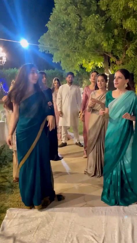 Brides Friends Dress, Bridal Entry With Bridesmaid, Bride And Groom Sangeet Entry, Bride Groom Entry Songs, Wedding Reception Dance Songs, Group Video Ideas, Haldi Ideas For Groom, Mehendi Look For Bridesmaid, Mehendi Lehenga Brides