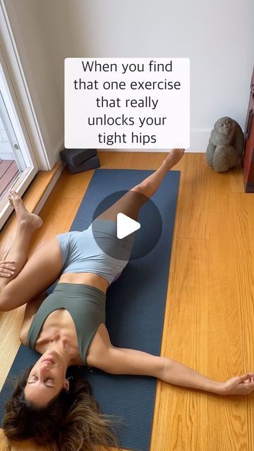 Pelvic Floor Exercises Strengthen, Lauren Ohayon, Pelvic Floor Muscle Exercise, Hip Mobility Exercises, Hip Strengthening Exercises, Hip Stretch, Pilates Workout Plan, Pilates Ball, Yoga Routine For Beginners