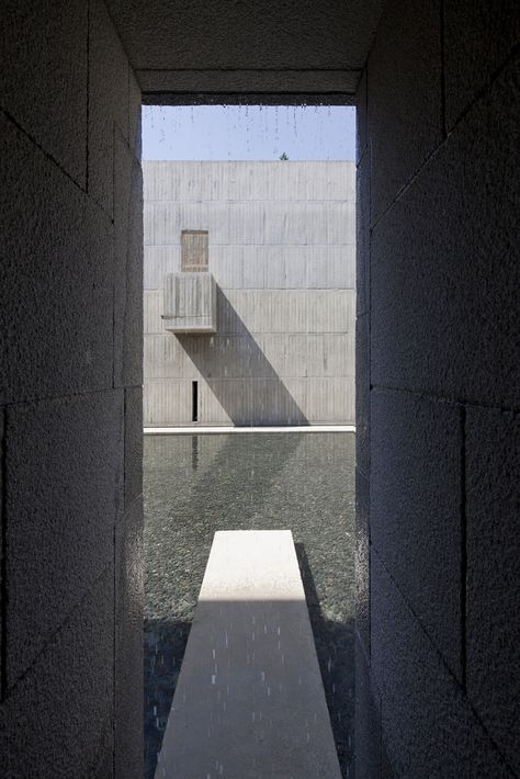 Meditation Space Architecture, Steep Staircase, Geometric Composition, Meditation Garden, Stone Architecture, Long Walls, Meditation Space, Space Architecture, Abstract Drawings