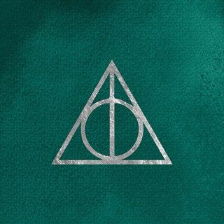 Harry Potter Icons Symbols, Slytherin Symbol, Harry Potter App, Harry Potter Signs, Hogwarts Visuals, Hogwarts Shirt, Slytherin Snake, Harry Potter Symbols, Ipad Inspo