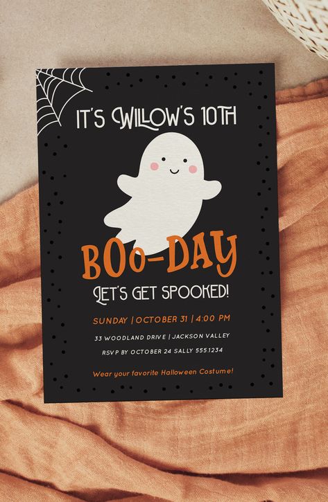 Ghost Invitation, October Birthday Parties, Halloween Toddler Party, Halloween Theme Birthday, Cute Spooky Ghost, Kids Halloween Party Invitations, Ghost Birthday, Deco Halloween, Halloween Party Invite