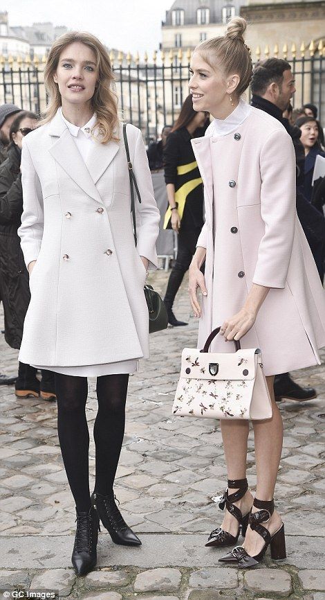 Natalia Vodianova Style, Elena Perminova, Lena Perminova, Paris Fashion Week 2016, Beauty Blogging, Gothic Gowns, Dior Runway, Trend Outfit, Boho Jewels