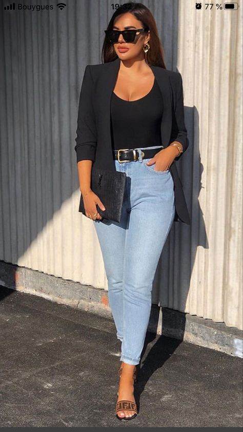 Blazer With Dress Outfit, Summer Work Fashion, Blazer With Dress, Pantalon Boyfriend, Fashionable Work Outfit, Dress Up Jeans, Witch Fashion, Summer Work, Style And Grace