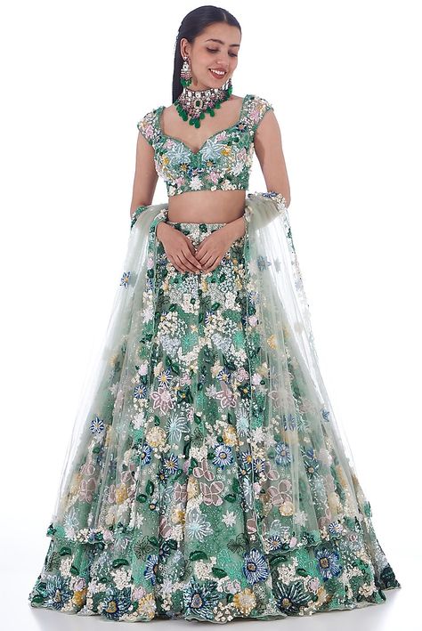 Lengha Modern, Embroidered Bridal Lehenga, Lehenga Designs Simple, Green Tulle, Embroidered Lehenga, Lehenga Designs, Indian Fashion Designers, Pernia Pop Up Shop, Bridal Lehenga