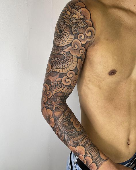 Full Upper Arm Tattoo, Mens Chinese Tattoo, Chinese Tattoo For Men, Sleeve Tattoos Asian, Dragon Tattoo Designs For Men Sleeve, Chinese Sleeve Tattoo Men, Chinese Tattoos Men, Japanese Arm Tattoo Men, Japanese Arm Tattoos For Guys