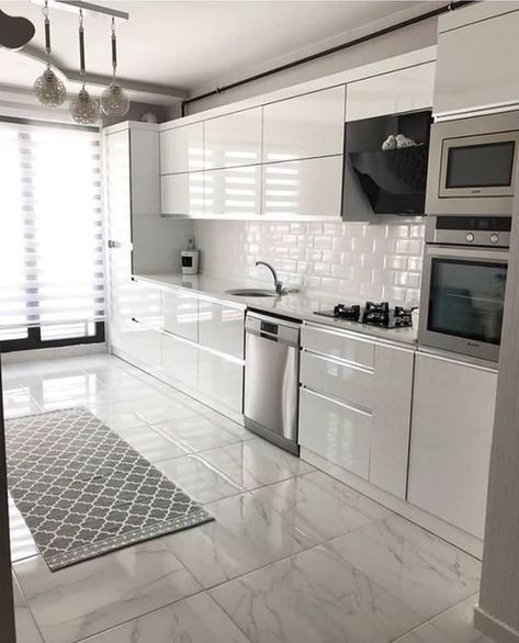 Kabinet Dapur, Modern Kitchen Cabinet Design, Modern Kitchen Interiors, Kitchen Interior Design Decor, All White Kitchen, White Kitchen Design, Kitchen Decor Modern, Modern Kitchen Cabinets, White Modern Kitchen